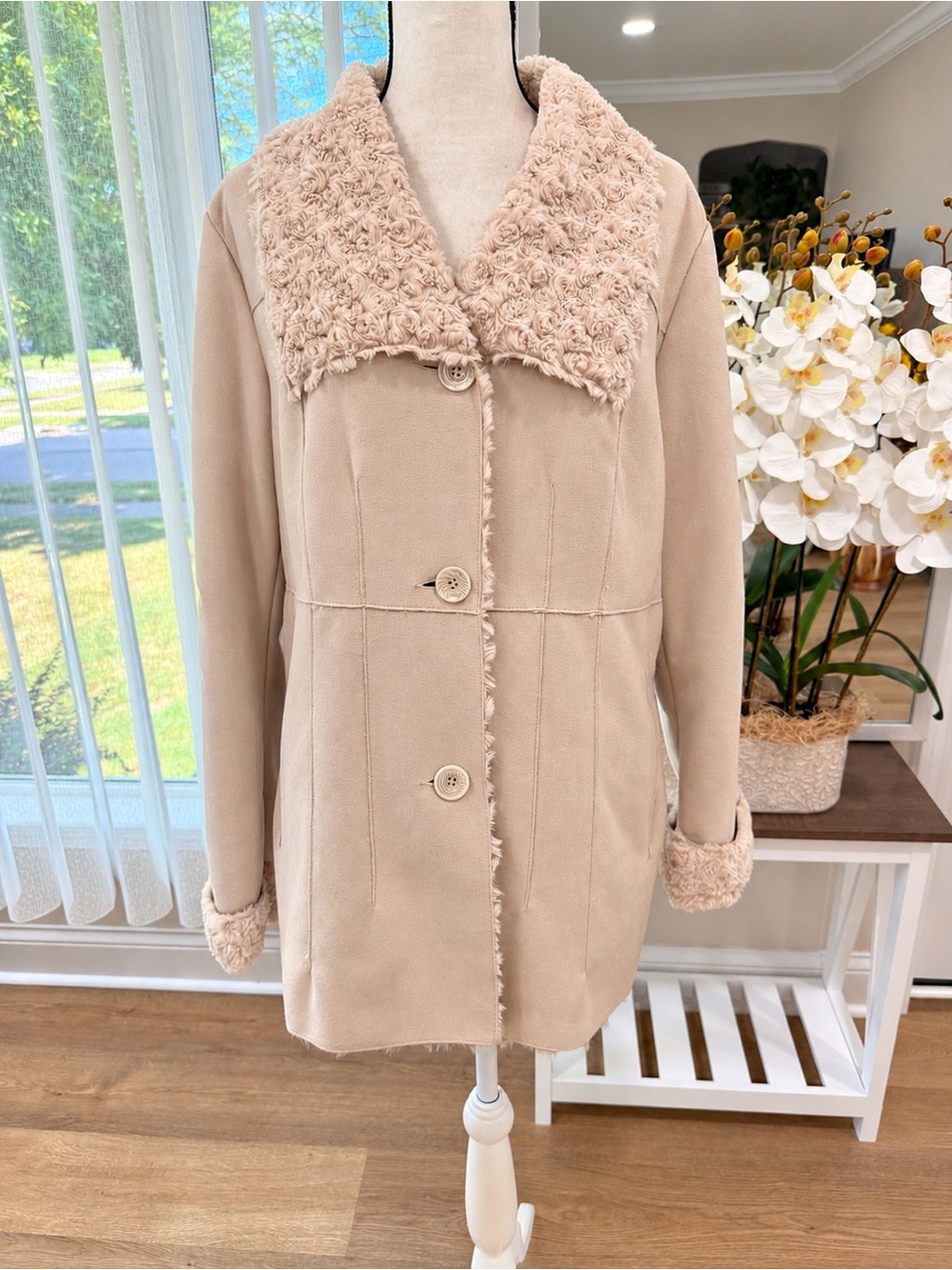 Dennis Basso XL Women's Winter Suede & Faux Fur Collar Cuffs Button Coat Jacket